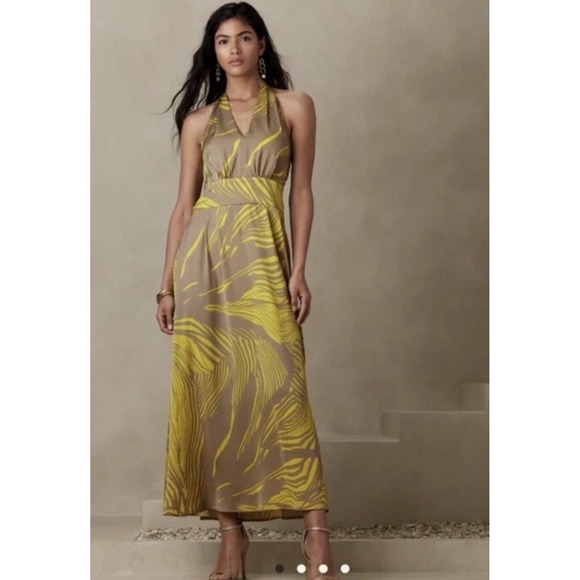 Banana Republic Dresses & Skirts - Banana Republic‎ Size-8/Petite Maxi Dress Tie Back Halter Botanica Printed $150